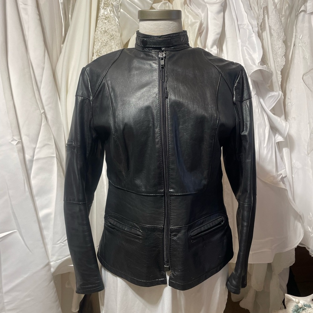 VTG black leather jacket